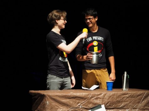 Annual Chem Show Makes Science “Incredimole”